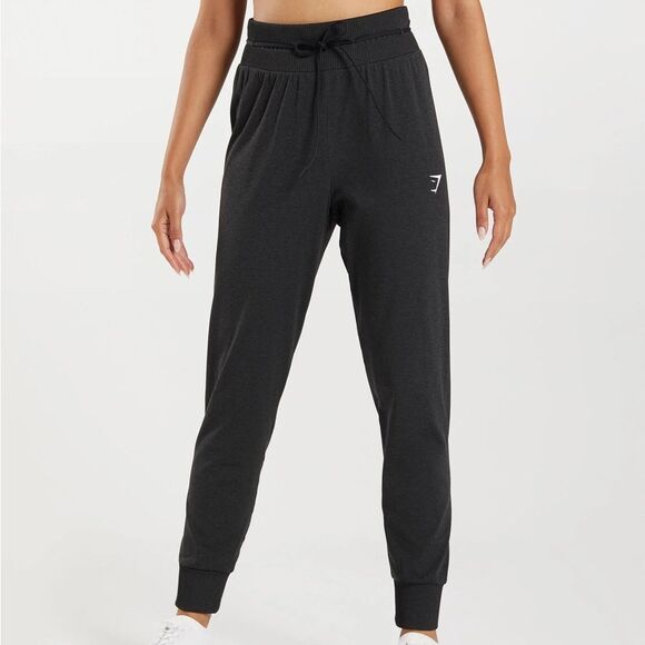 Gymshark seamless Black Joggers - Picture 1 of 8
